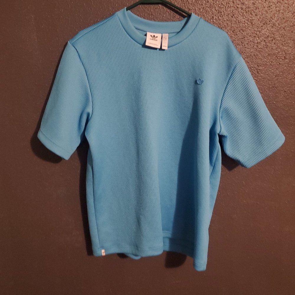 Men's Adidas shirt size small